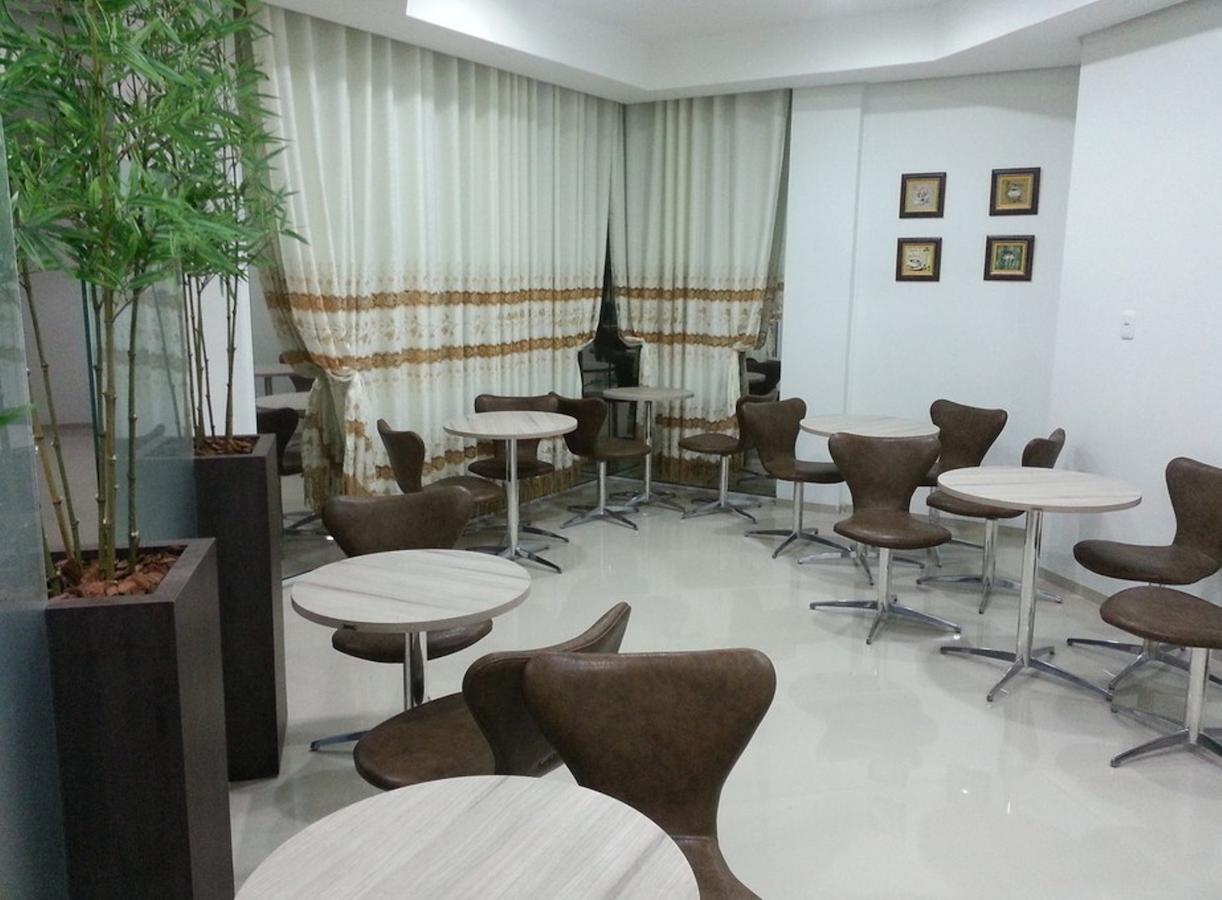 Hotel Vanes Coronel Freitas Luaran gambar