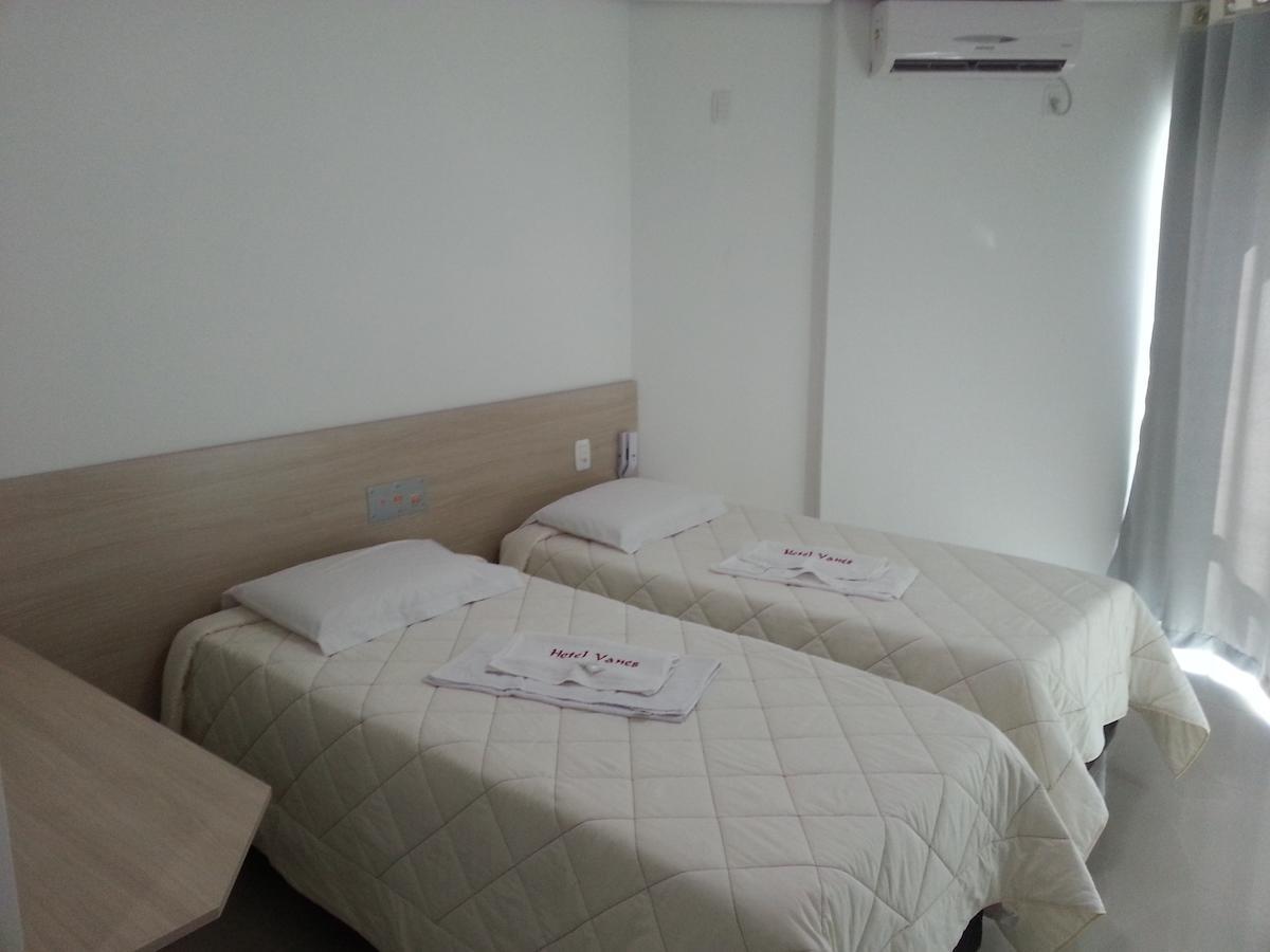 Hotel Vanes Coronel Freitas Bilik gambar
