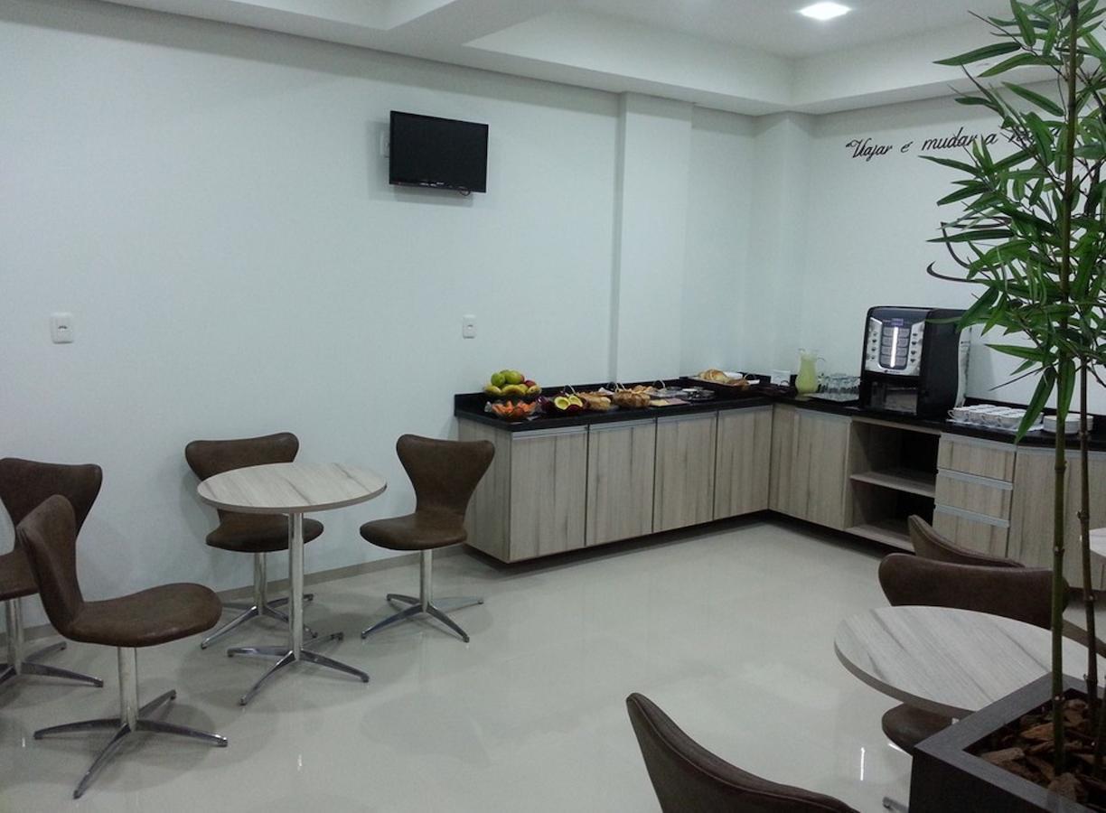 Hotel Vanes Coronel Freitas Luaran gambar